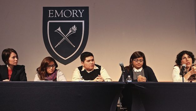 Panel Discusses Undocumented Youth