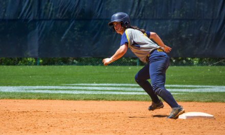 Softball Wins Doubleheader at Home