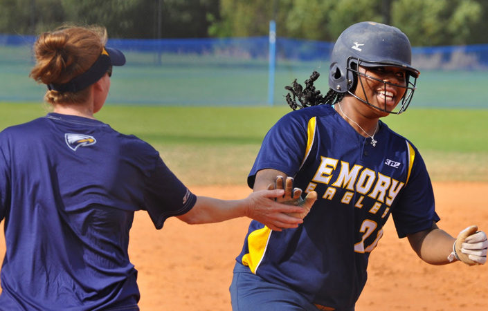 Softball Continues Undefeated Season with Two Wins