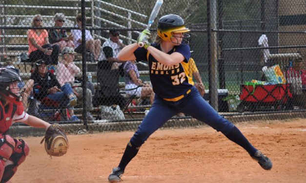 Softball Finishes Season with a Pair of Wins