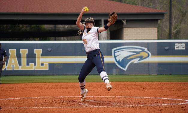 Softball ties opening conference series against Carnegie Mellon
