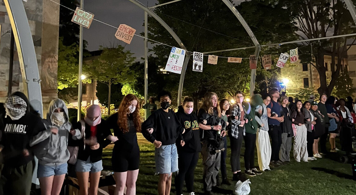 Protestors continue calls for Emory’s divestment from Israel 2 days after arrests on Quad